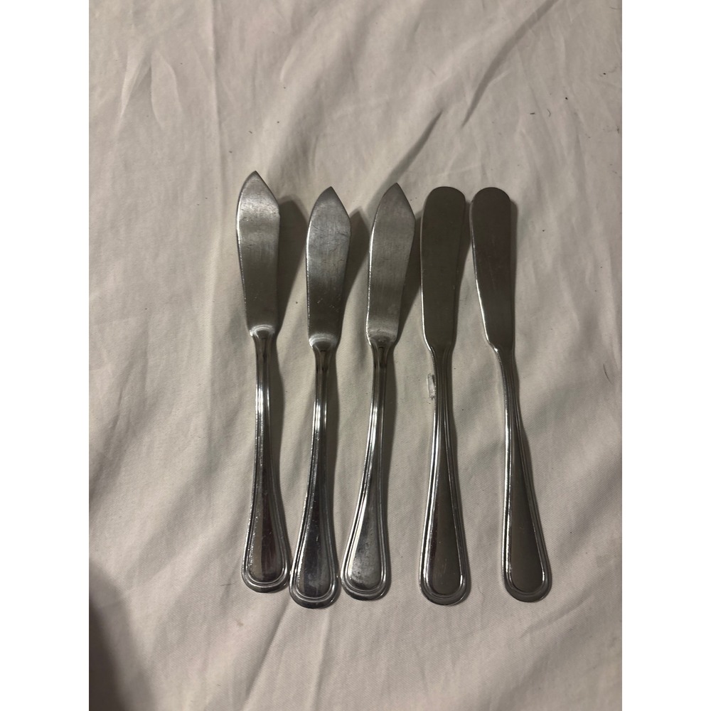 Oneida Winco Butter Knives Spreaders Set 5 Silver Stainless Good Mixed Pattern